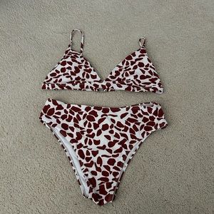 Amazon Bikini Top and Bikini Bottom / Size: XL / white and brown